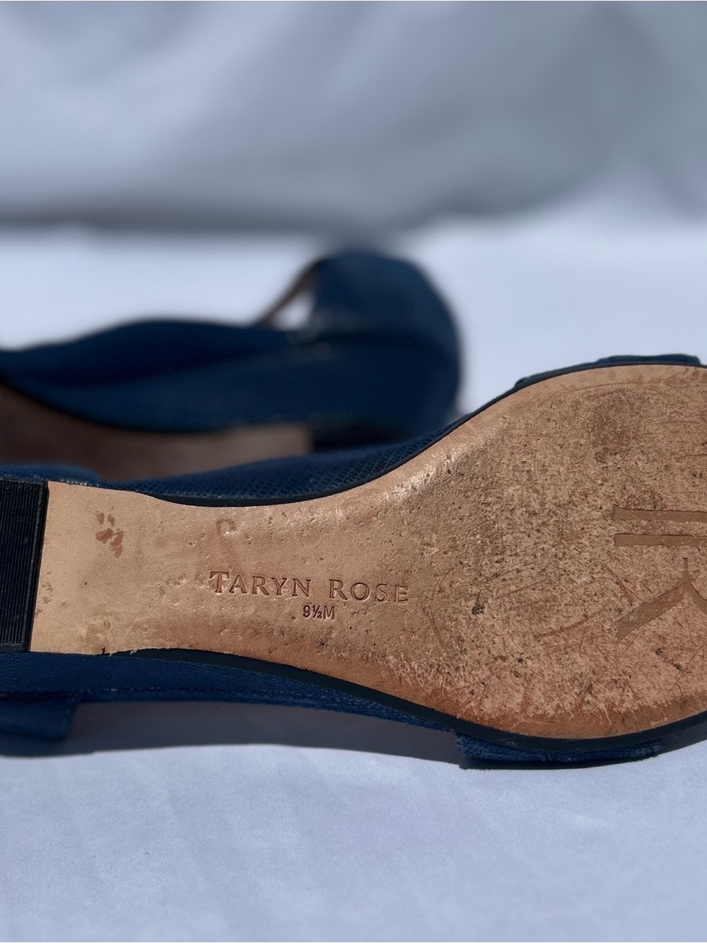 Taryn Rose Women’s Navy Blue Crisscross Wedge Sandals size 9 1/2 - Picture 6 of 8